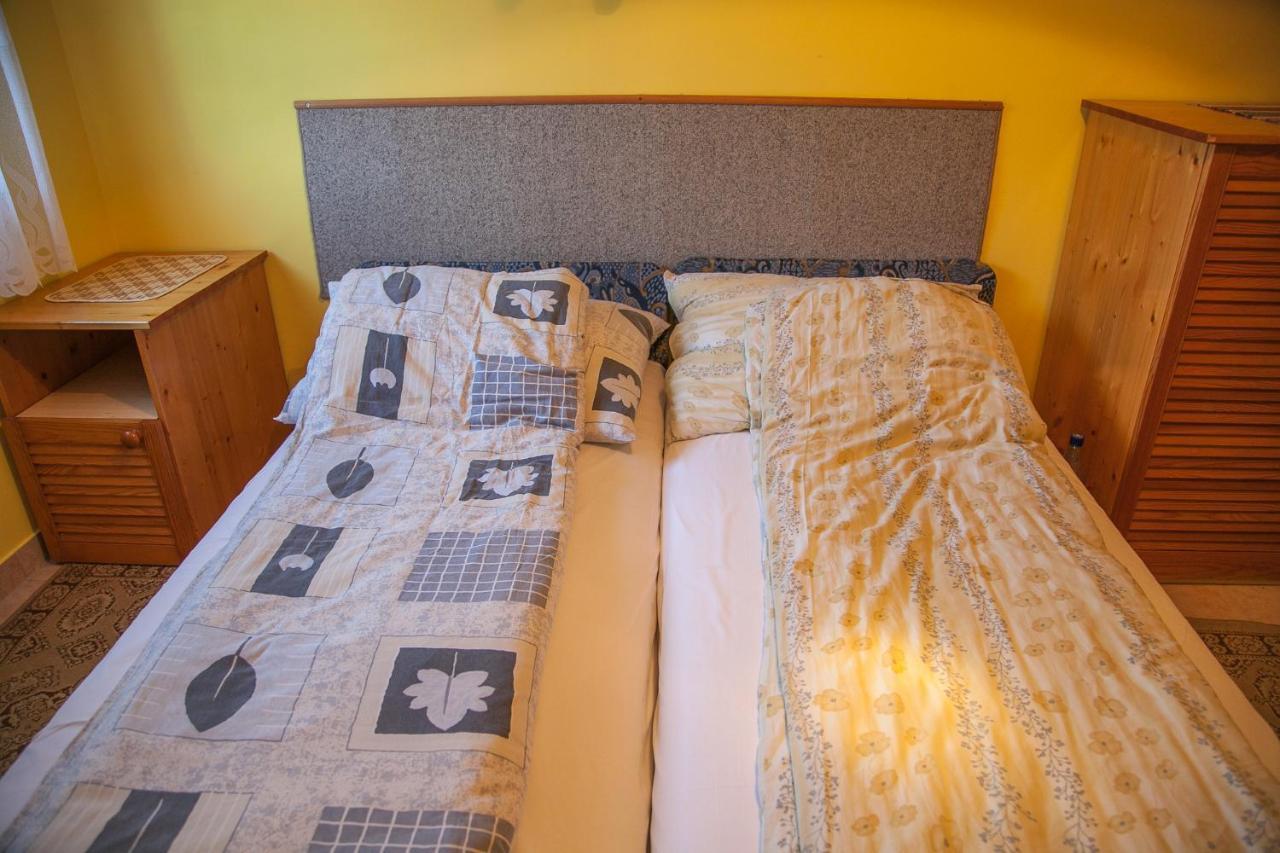Izabella Panzio Bed and Breakfast Hajdúszoboszló Exterior foto
