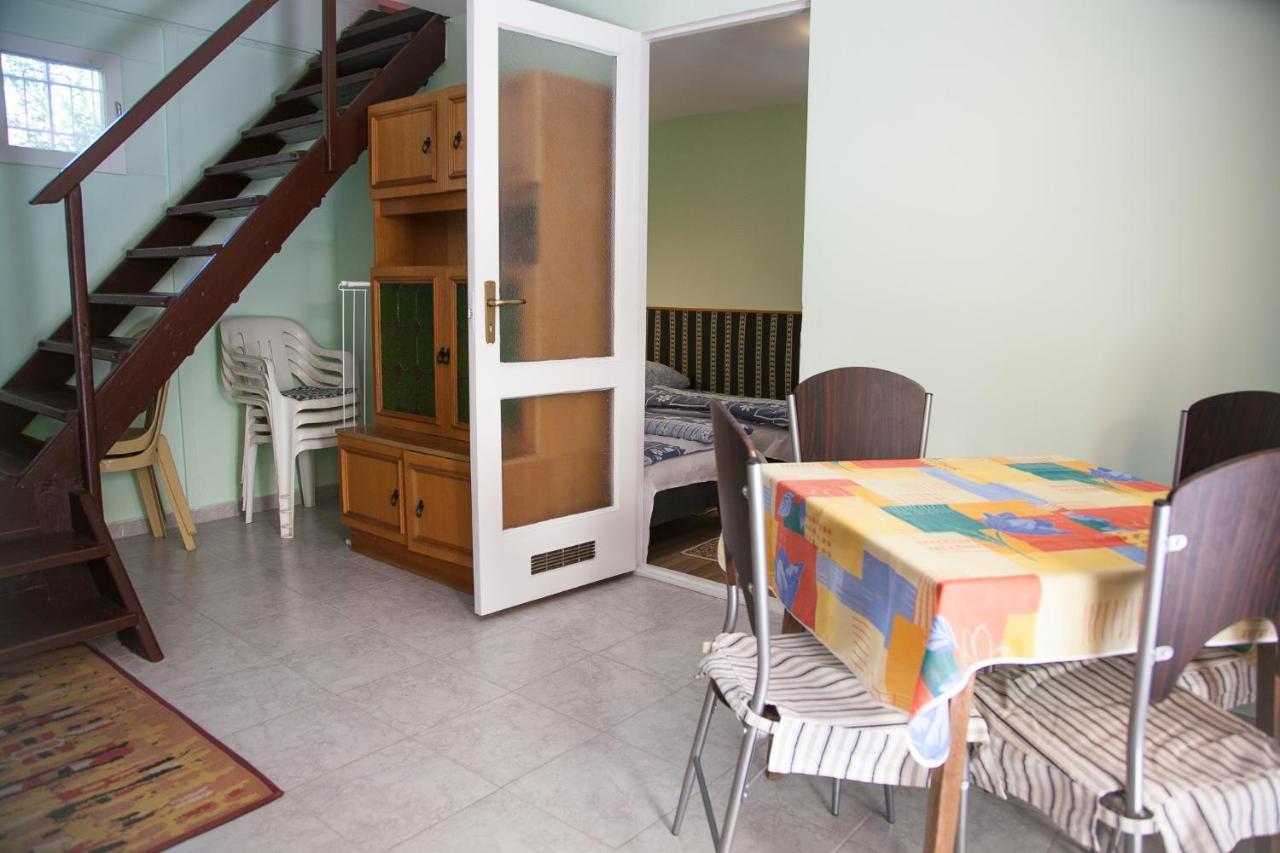 Izabella Panzio Bed and Breakfast Hajdúszoboszló Exterior foto
