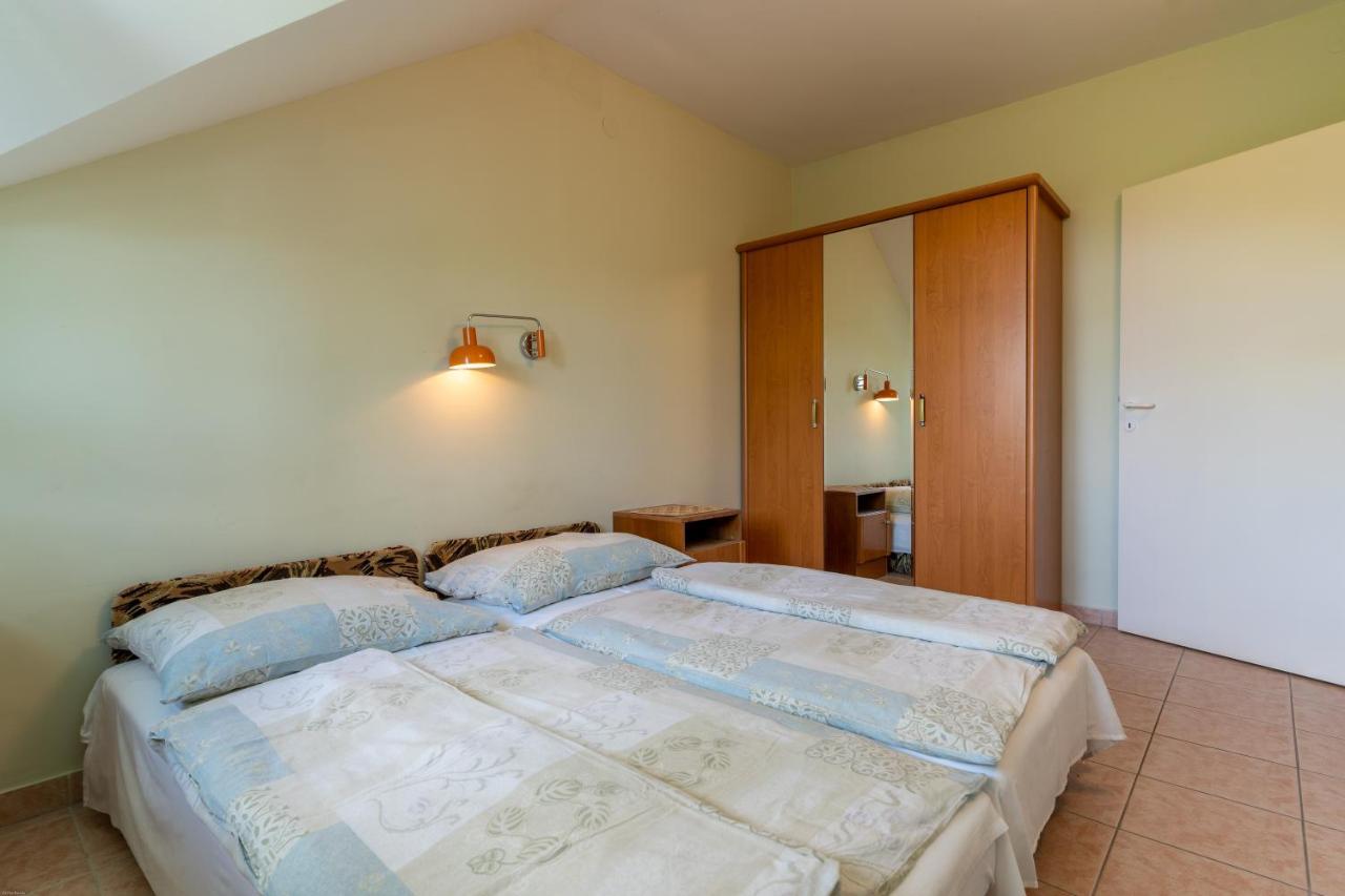 Izabella Panzio Bed and Breakfast Hajdúszoboszló Exterior foto