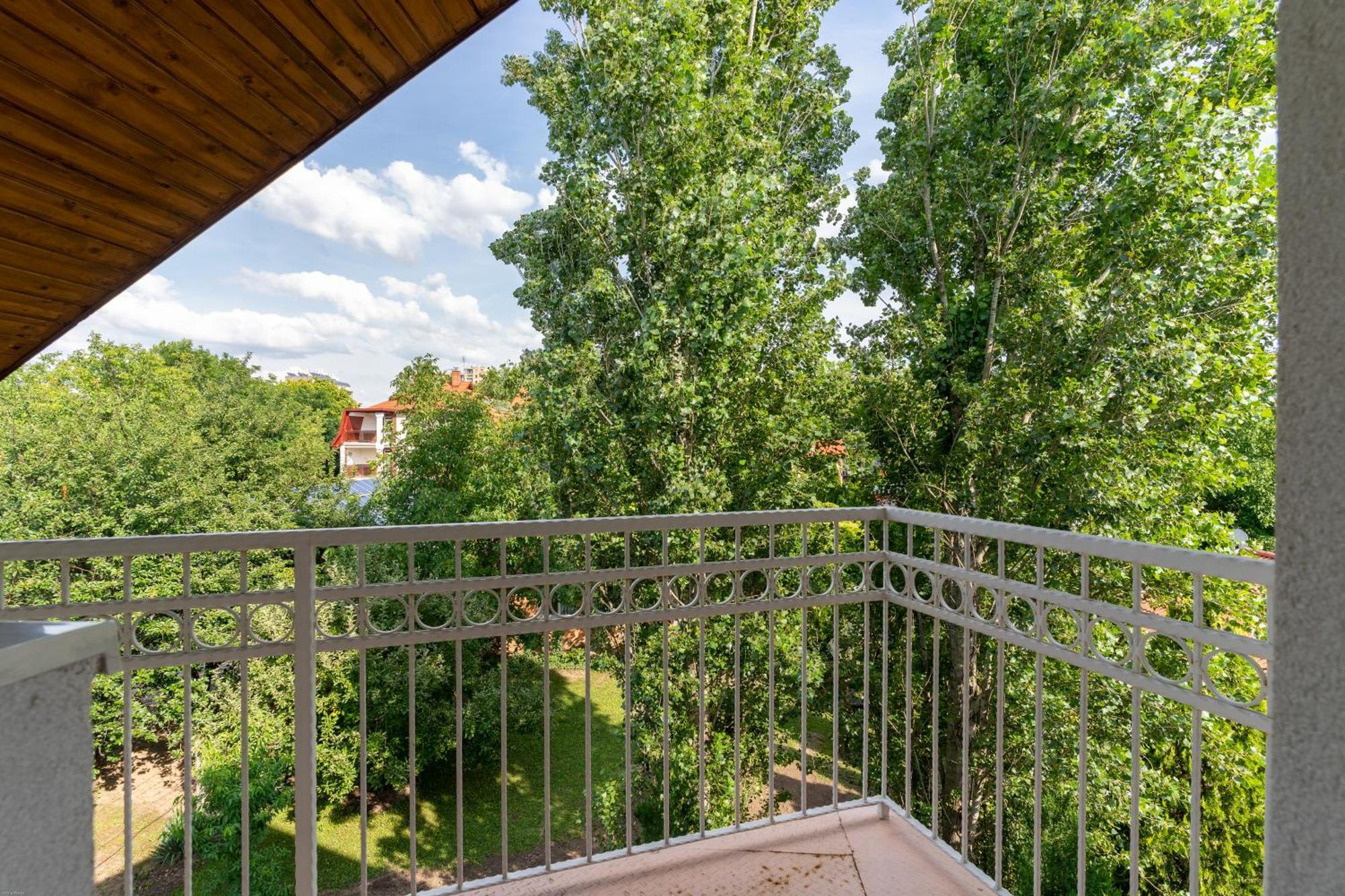 Izabella Panzio Bed and Breakfast Hajdúszoboszló Exterior foto