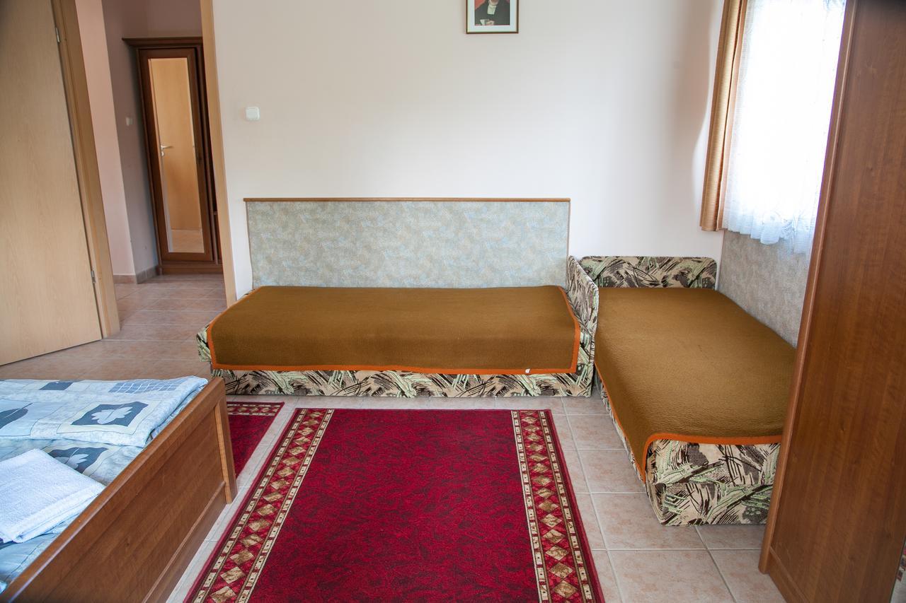 Izabella Panzio Bed and Breakfast Hajdúszoboszló Exterior foto